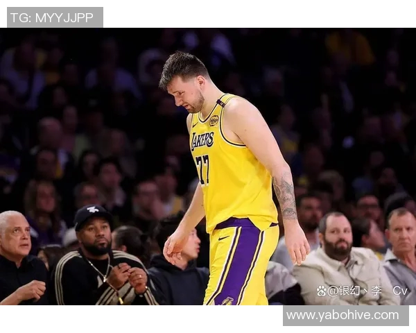 东契奇谈比赛感受艾顿表现出色斯玛特助攻全队表现提升