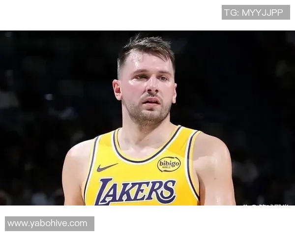 雷迪克点评斯玛特决策失误应让东契奇承担技术罚球责任